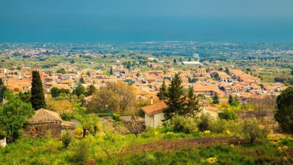 Toponimi etnei, tutto quello che non sai sui nomi di 10 paesi alle pendici dell'Etna