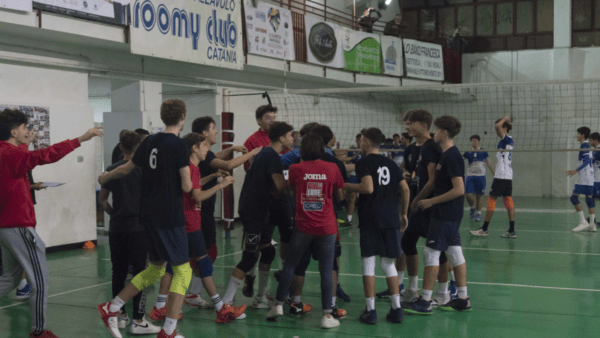 33esimo Trofeo Roomy a Piazza Spedini e al Pala Abramo di Catania: volley e divertimento