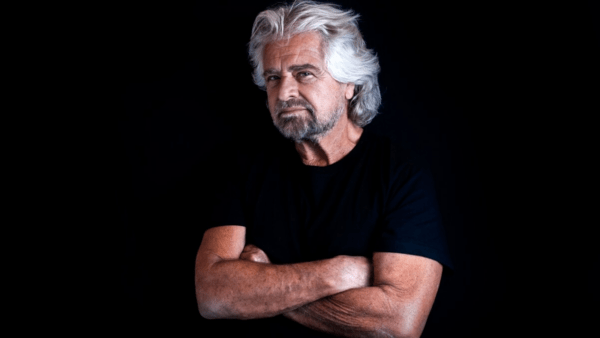 Ritorno alle origini con lo spettacolo di Beppe Grillo Io sono il peggiore a Catania