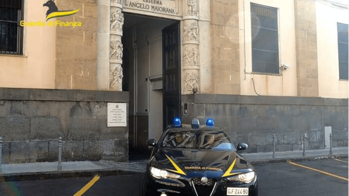 Controlli della Guardia di Finanza di Catania: scovati 6 lavoratori in nero nel Catanese