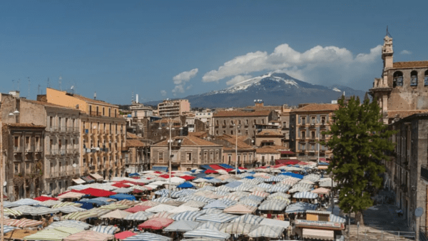 Risveglio primaverile per la Polizia Locale alla Fiera di Catania mettendo “ordine” tra gli ambulanti