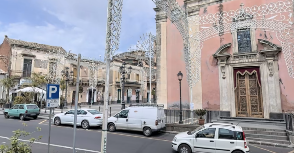 Processione serale e fuochi d&#8217;artificio: la Madonna del Rosario chiude i festeggiamenti a Gravina di Catania il 29 ottobre