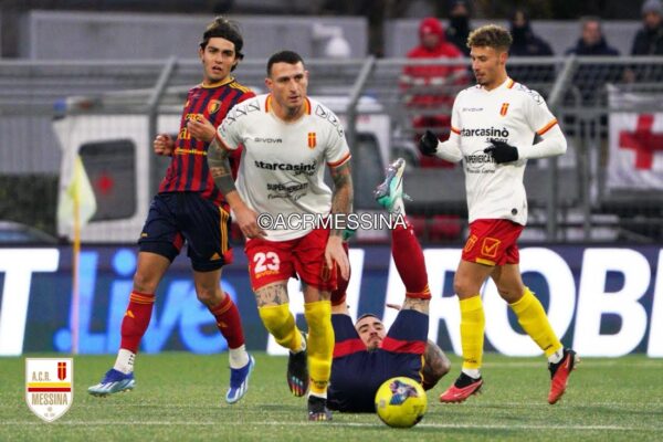 Il Messina strappa un punto a Potenza: Pareggio 0-0 contro i padroni di casa