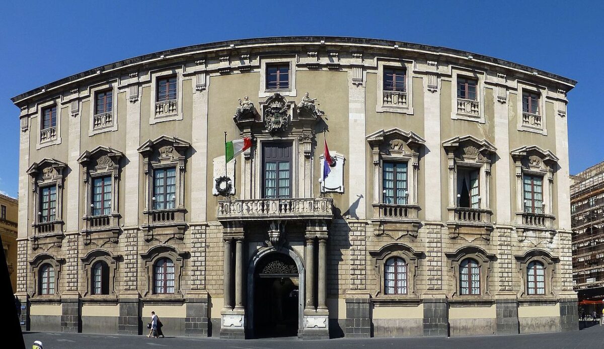 Piazzale Sciascia a Catania: inaugurazione del progetto di decementificazione e riqualificazione green del Lungomare