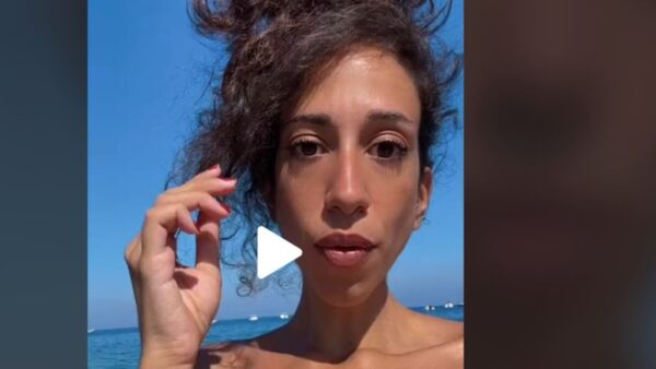 Marika Faraci denuncia il precariato su TikTok e esprime il "pensiero di una docente specializzata in Sicilia". Il video