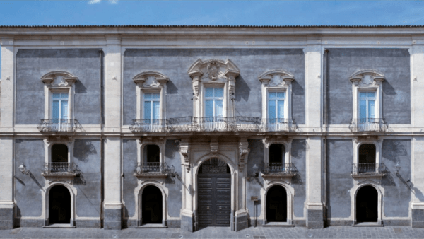 Lo storico Palazzo Valle restituito a Catania: è possibile visitare l’edificio progettato da Vaccarini