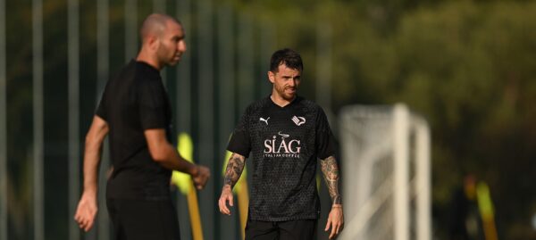 Palermo FC: Allenamento mattutino con sorprese e infortunio di Nicola Valente