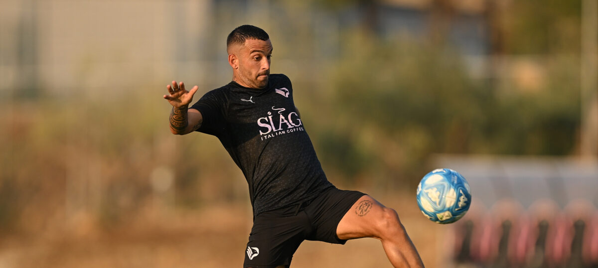 Palermo FC: Preparazione intensa per la sfida contro il Cosenza &#8211; Ultime notizie e aggiornamenti