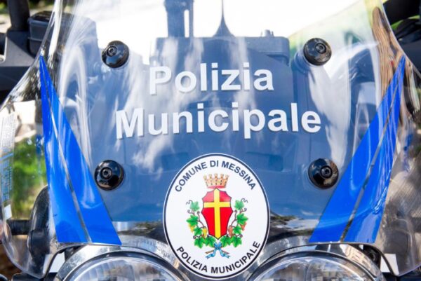 Controlli con autovelox e dispositivo scout della Polizia municipale a Messina