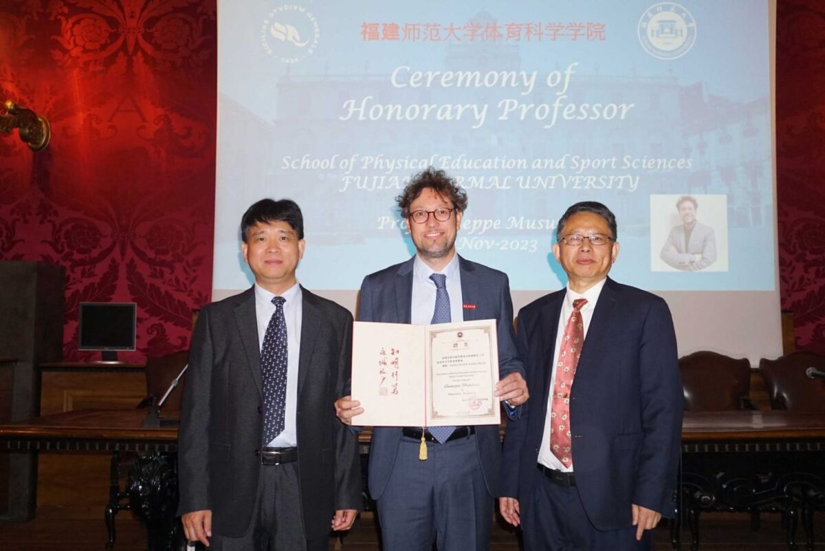 Prof. Giuseppe Musumeci, Honorary Professor dell&#8217;Università di Catania, premiato in Cina per la divulgazione delle Scienze motorie Made in Italy