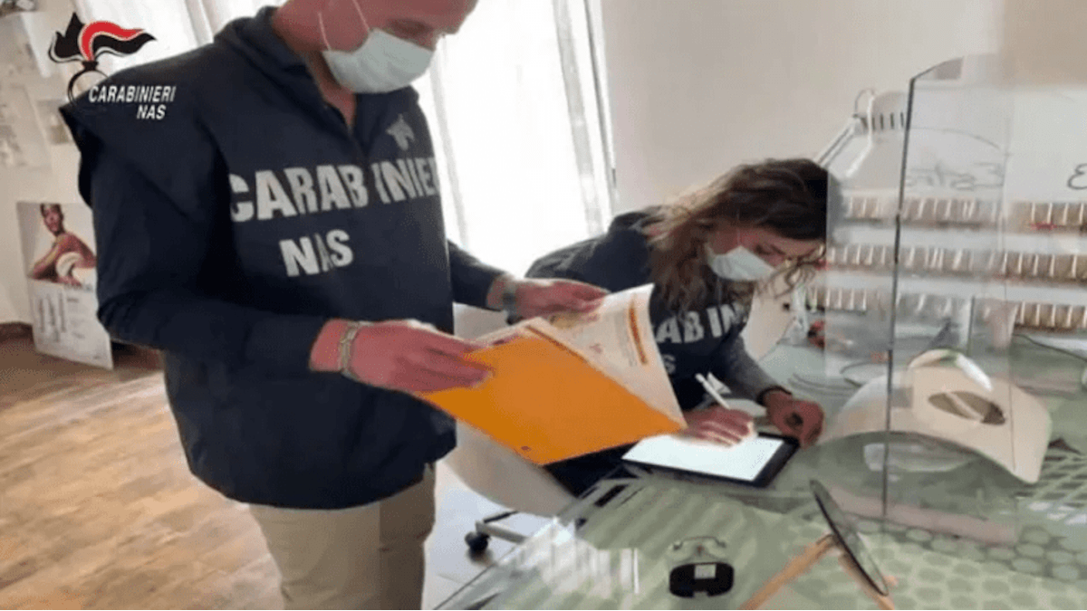 Scandalo nei medici di famiglia a Catania: diversi studi chiusi dai Carabinieri Nas