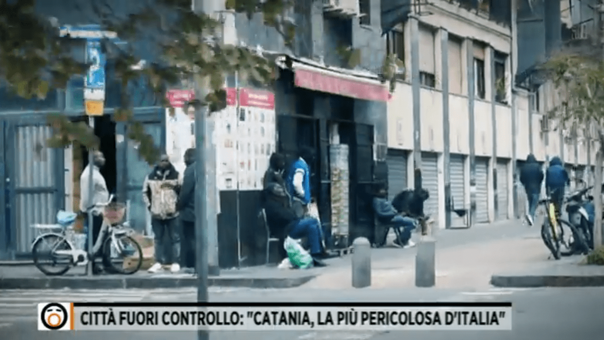 Video servizio Catania pericolosa su Rete 4 Fuori dal Coro Mario Giordano 2