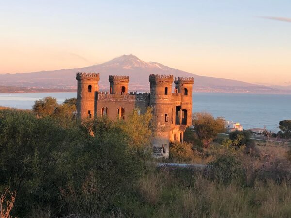 Il castello di Pippo Baudo, tutta la verità sul castello di Agnone