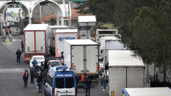Blocco Tir e caro carburante: la protesta in Sicilia è sospesa, merito di un accordo con Gdo (I DETTAGLI)