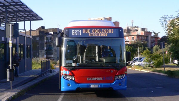BRT 1, rinnovato percorso per la linea veloce Due Obelischi - Centro Storico