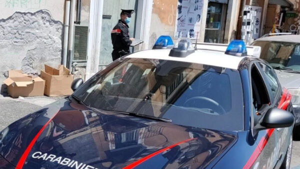 Catania, 30enne picchiata dalla suocera e dal compagno che chiedevano il test del DNA