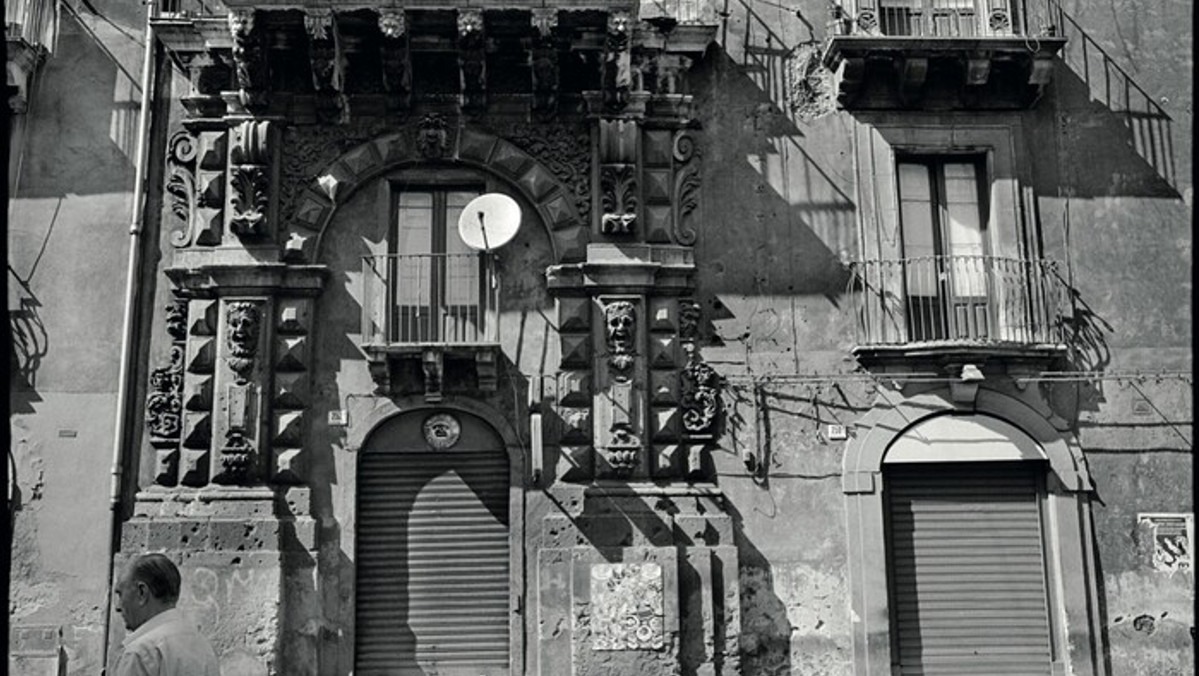 "Catania mia!", la città etnea raccontata dalle foto di Ettore Sottsass
