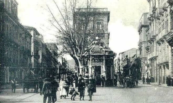 Il chiosco storico di Catania che precedeva la Statua di Garibaldi