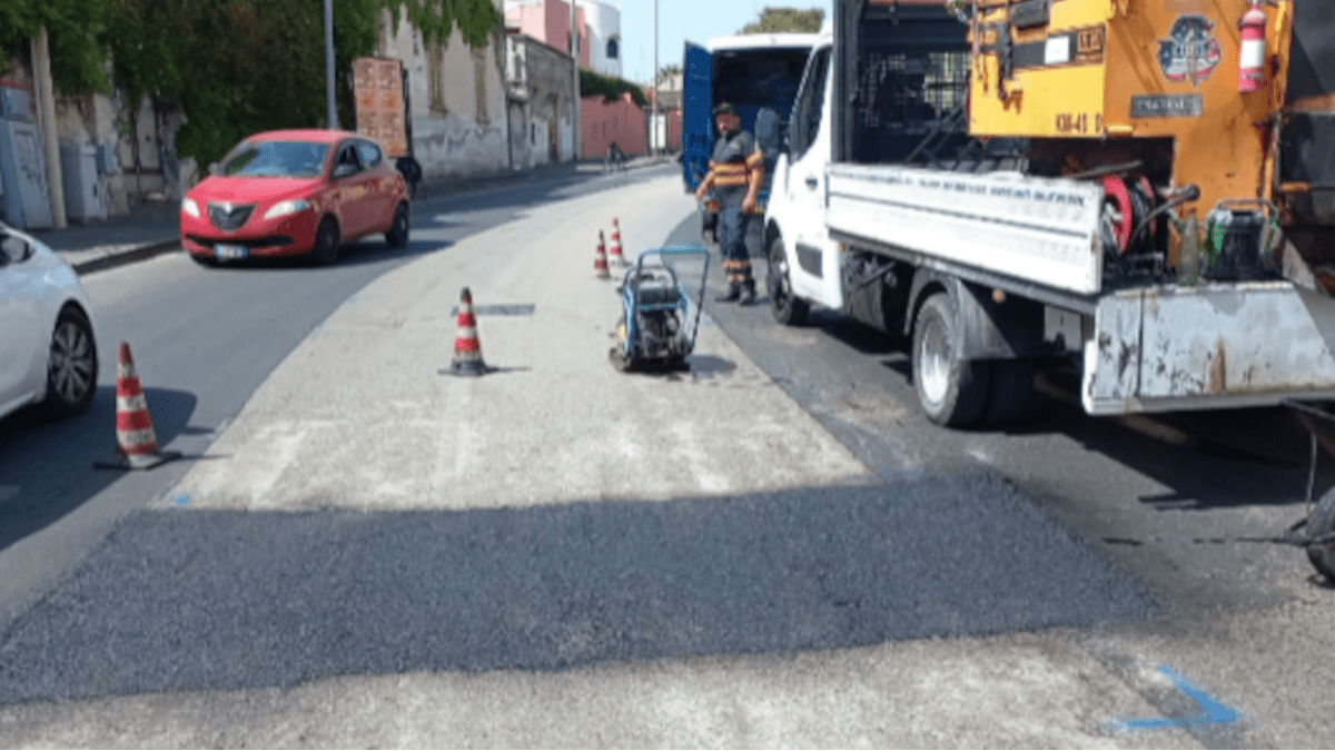 Comune di Catania comunica rattoppi di asfalto e installazione di nuovi dossi (I DETTAGLI)