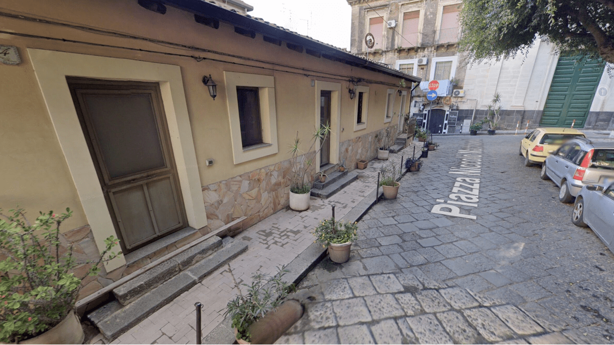 Dieci nuovi posti letto per i clochard in piazza Machiavelli: immobili confiscati alla mafia