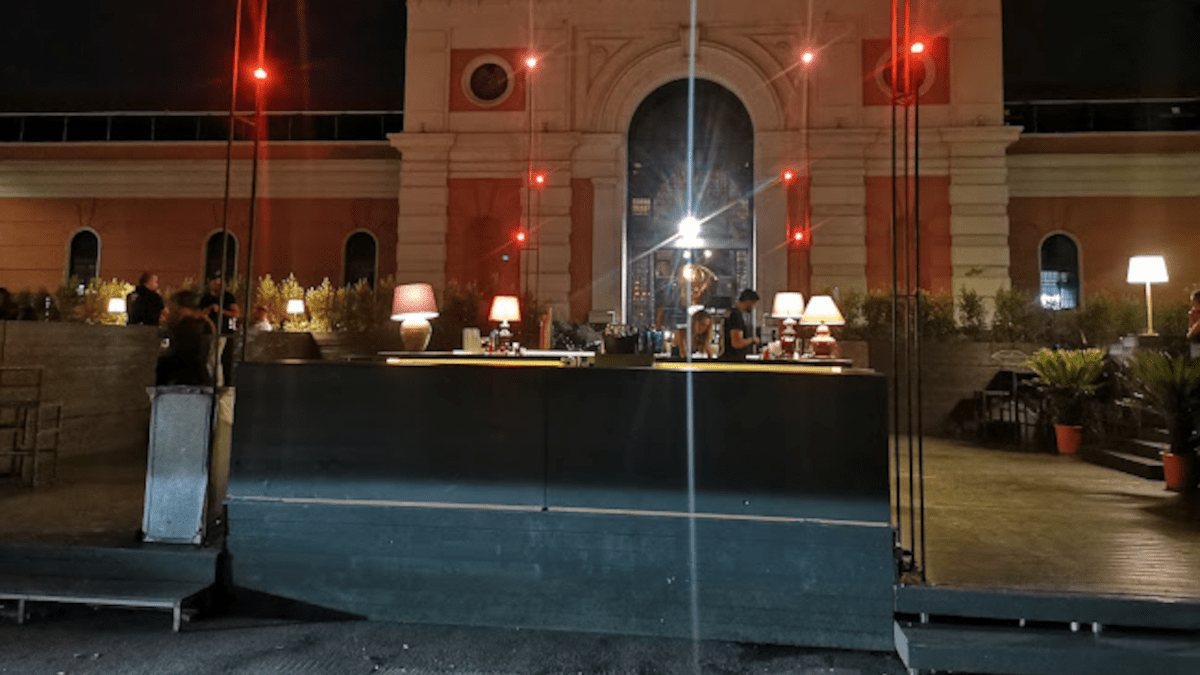 Discoteca abusiva in ristorante al porto di Catania: a rischio sicurezza e quiete pubblica