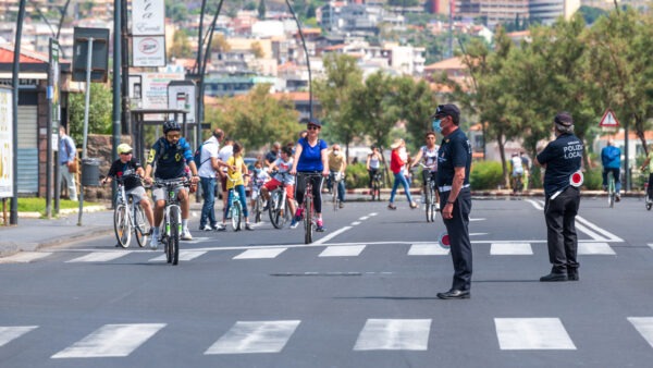 Domeniche di maggio senza auto al Lungomare di Catania, più spazio per passeggiate, corsa e bici