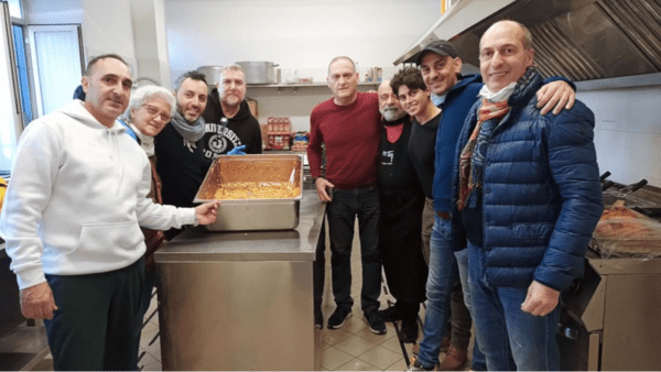 Epifania solidale per la Ugl: donati alimenti e pasti all’Help center della Caritas