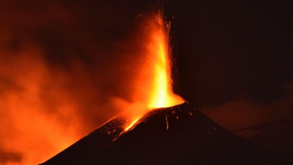 Eruzioni, nessuna analogia tra quelle delle Canarie e quelle dell'Etna