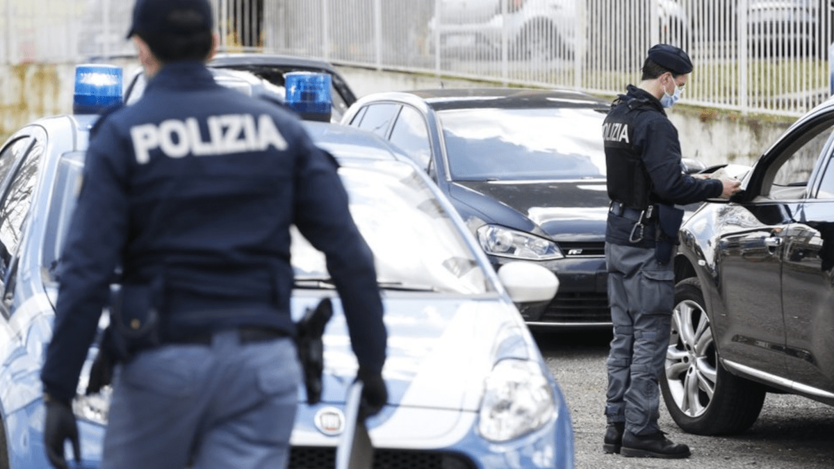 Fermato al posto di blocco: senegalese doveva essere in carcere a Roma, rinchiuso a Catania