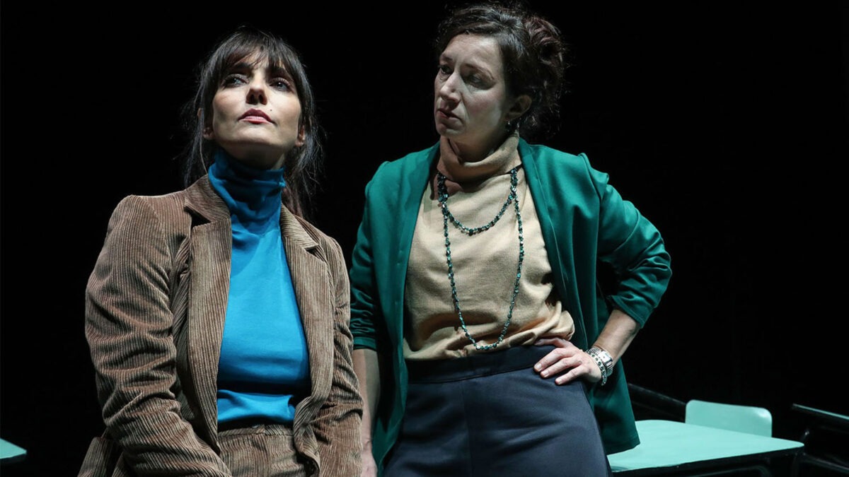Teatro ABC, Bullismo e colpa al centro del dramma 'Il nodo' con Ambra Angiolini e Arianna Scommegna