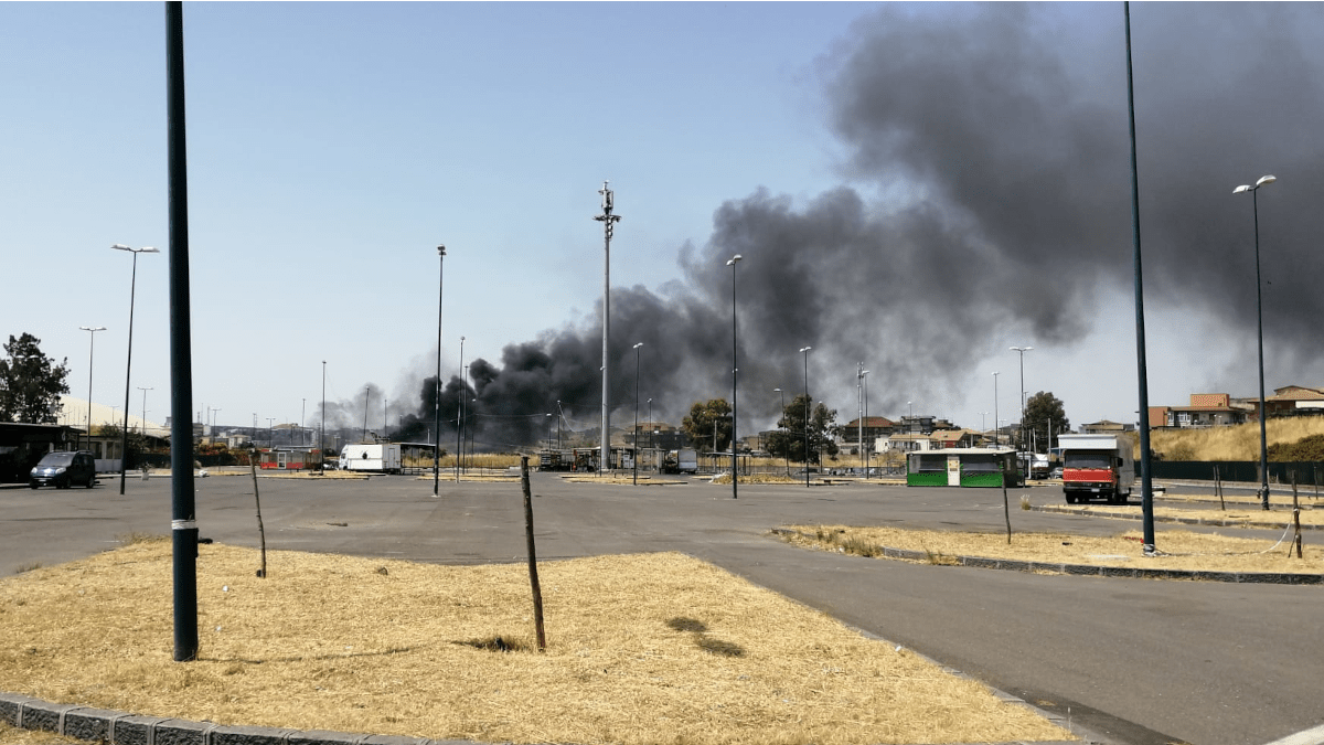 Incendio zona PalaNesima: richiesto un piano di prevenzione per l’intera città