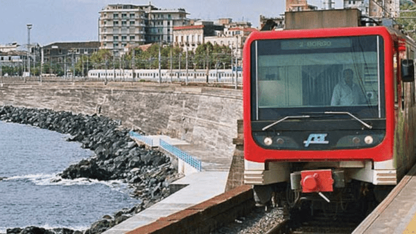 La metropolitana di Catania strizza l’occhio al turismo con l’apertura domenicale