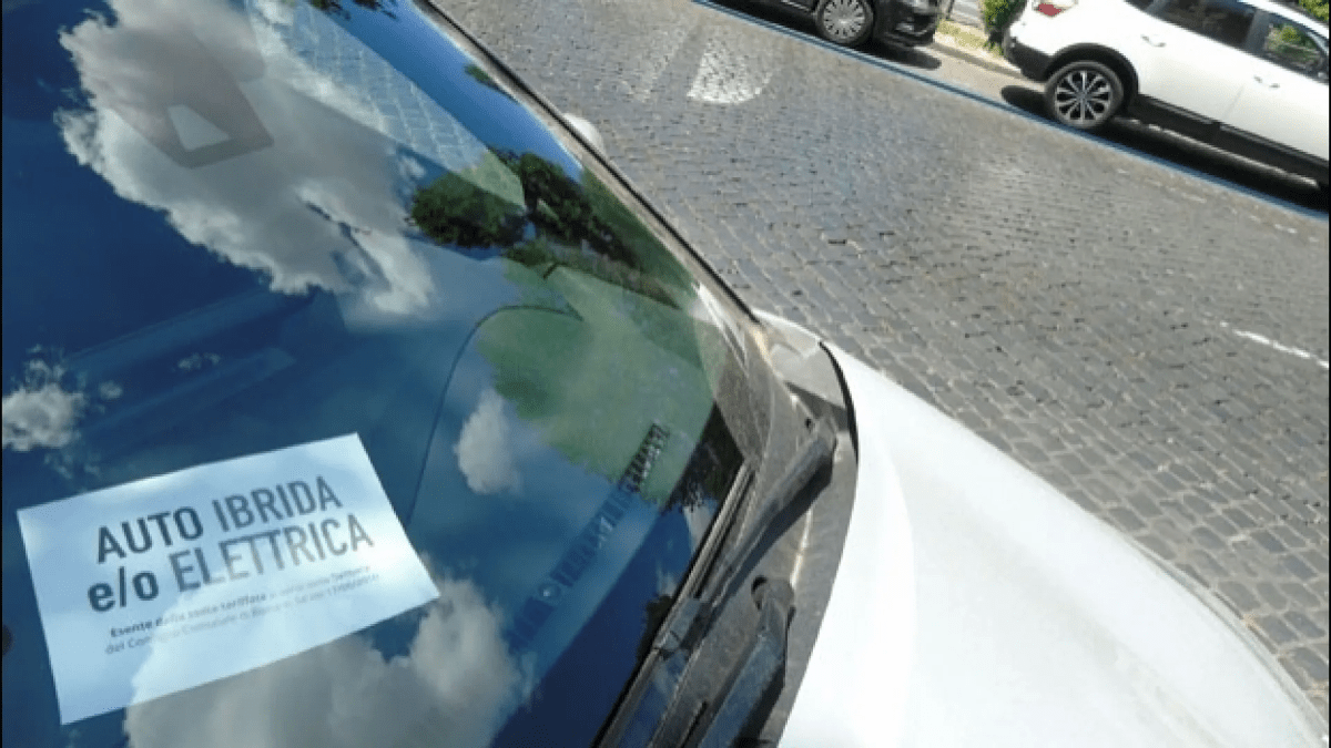 Novità negativa per la sosta a Catania: aumentano i pagamenti e i veicoli coinvolti (pochi esentati)