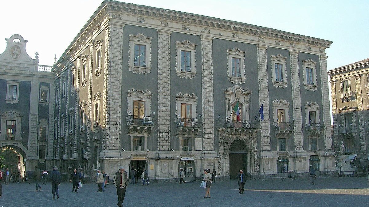 Nuove disposizioni anti Covid: divieto di stazionamento in alcune zone di Catania