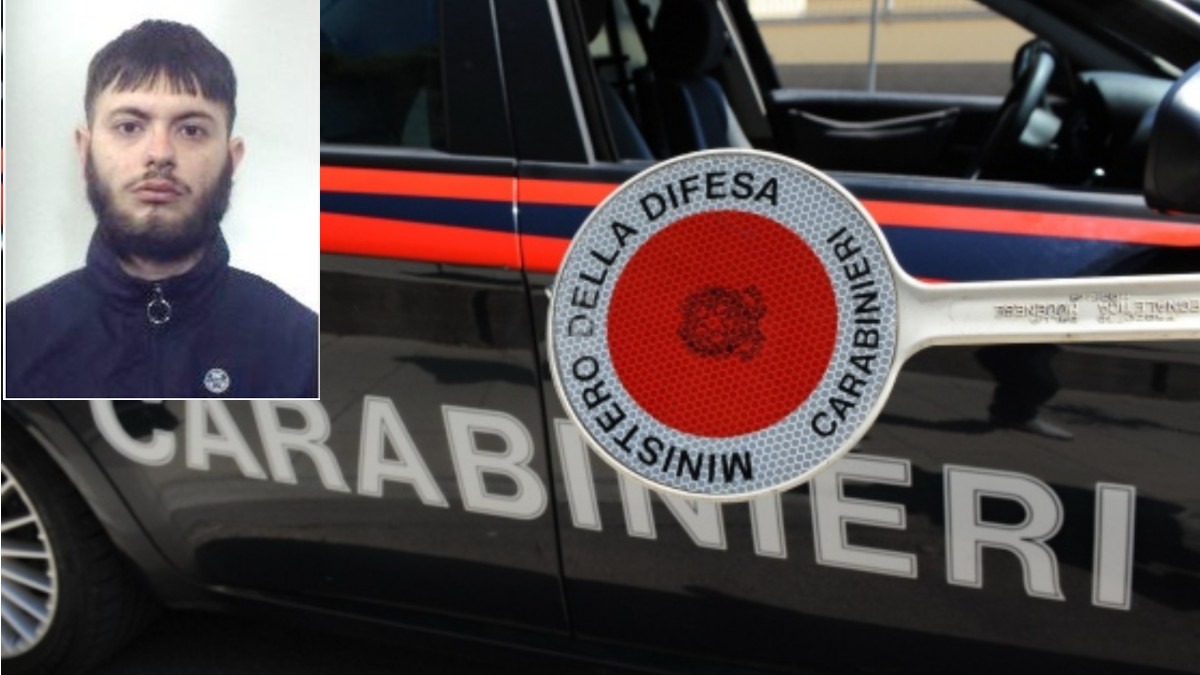 Paternò: ventitreenne riforniva di droga i giovani, stupito alla visita dei Carabinieri durante lo spaccio, arrestato