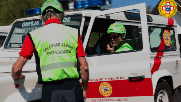 Paura sull’Etna: disperse 2 bambine durante parossismo, ritrovate dagli operai forestali (I FATTI)