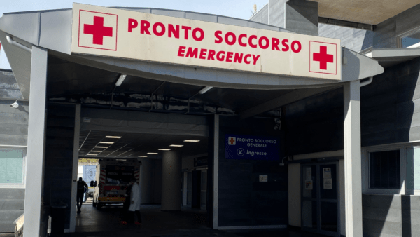 Policlinico di Catania chiarisce: “Pazienti Covid hanno la stessa assistenza dei reparti”