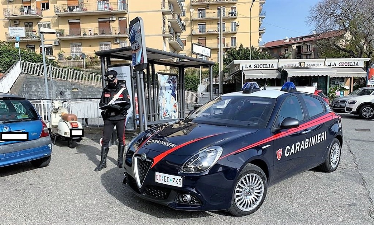San Gregorio di Catania, 21enne inseguito e arrestato per furto d'auto