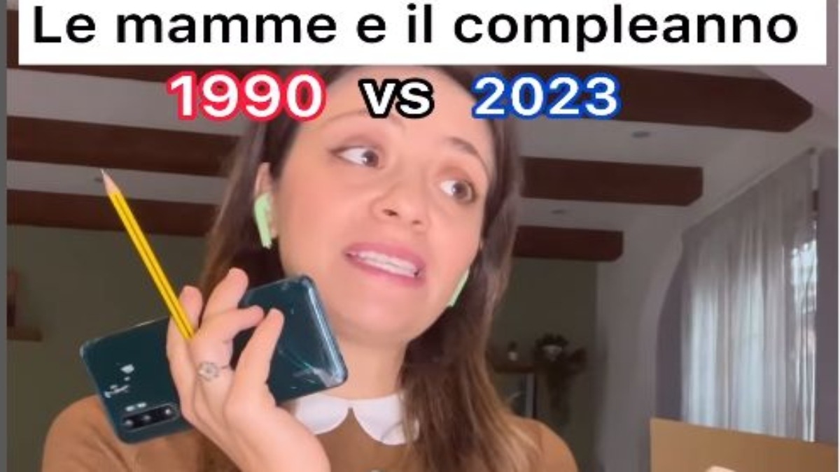 "1990 vs 2023", Chiara Anicito racconta le mamme e il compleanno. Guarda il post