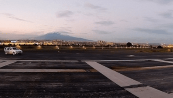 Via al bando di gara per l’interramento dei binari e l’allungamento della pista dell’aeroporto