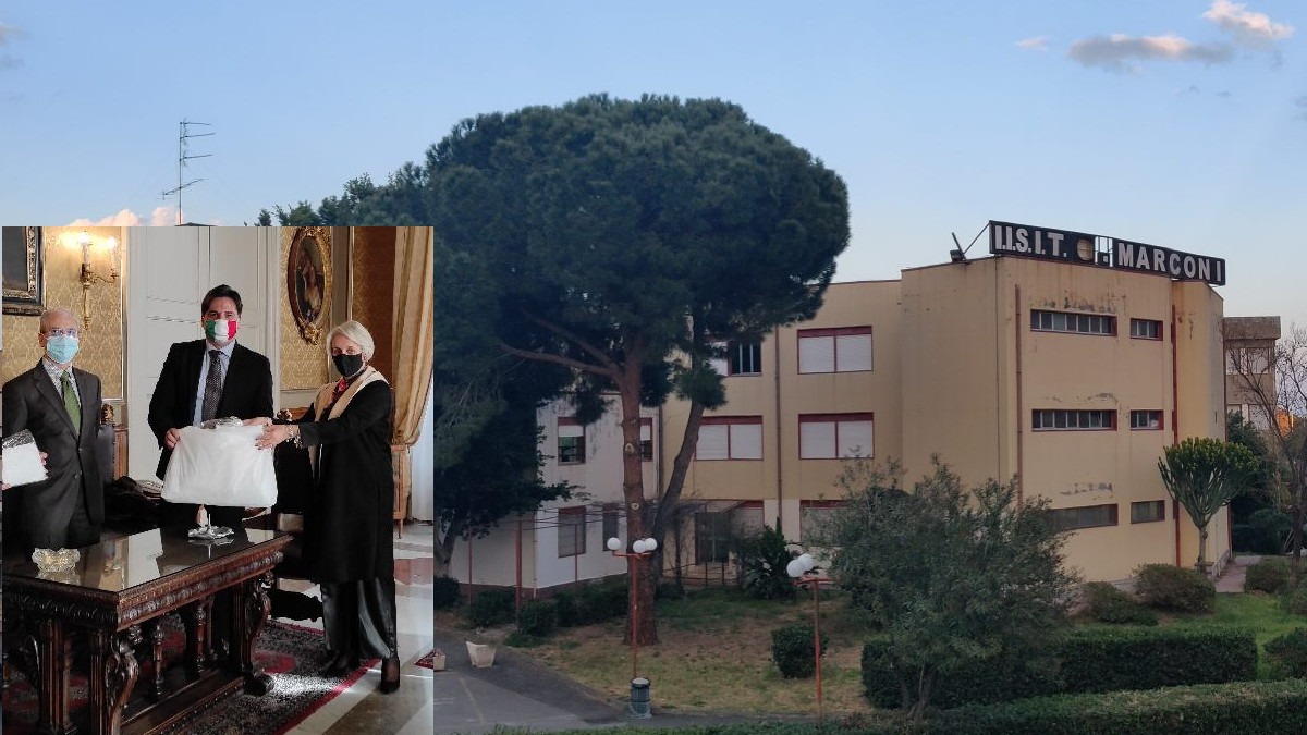 We love Sicily, un dono degli studenti della Lucia Mangano al Comune di Catania