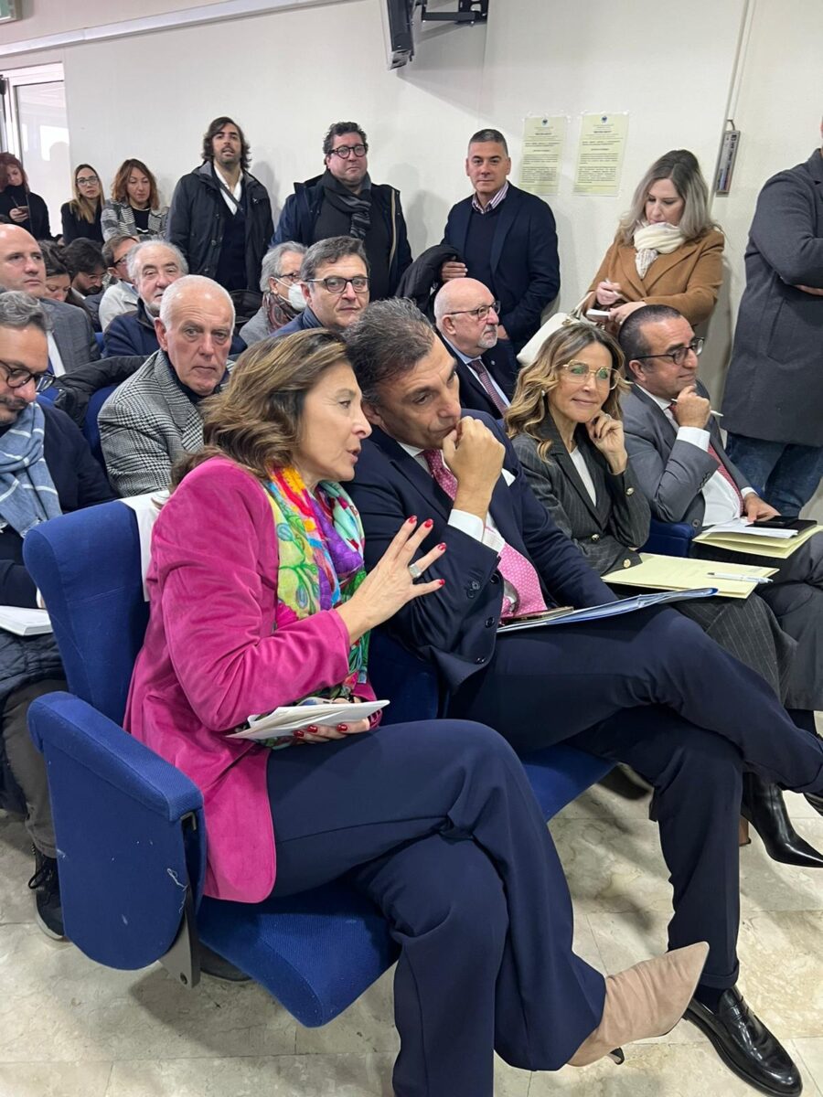 Aumento dei finanziamenti per il bando "Fare Impresa" - confronto Regione e Confcommercio a Palermo