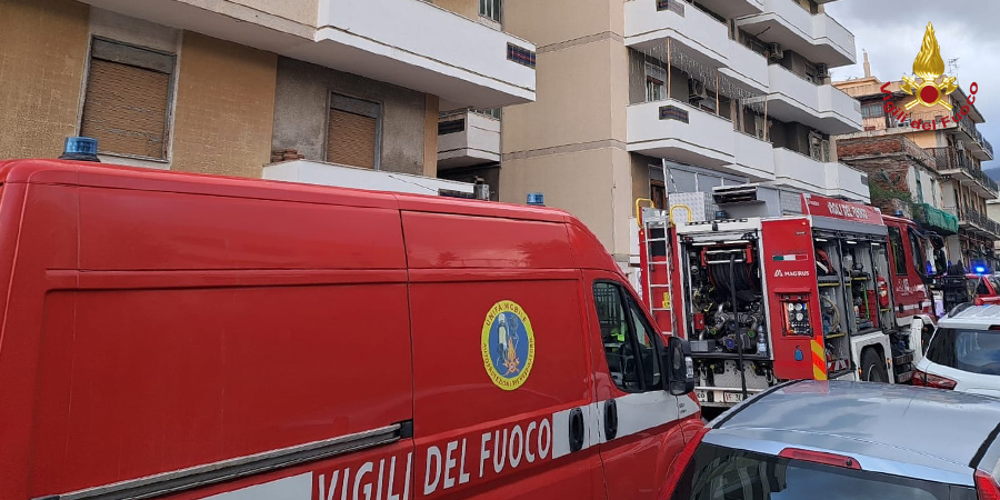 Incendio in un appartamento a Messina: Intervento dei Vigili del Fuoco