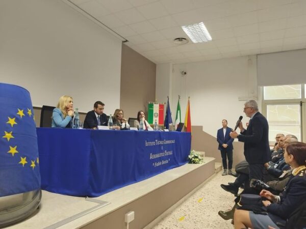 Incontro a Ragusa per il futuro della scuola con il sottosegretario del ministero dell’Istruzione