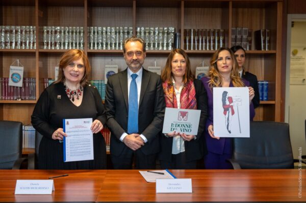 Le Donne del Vino combattono la violenza di genere: firma del protocollo con la polizia di stato