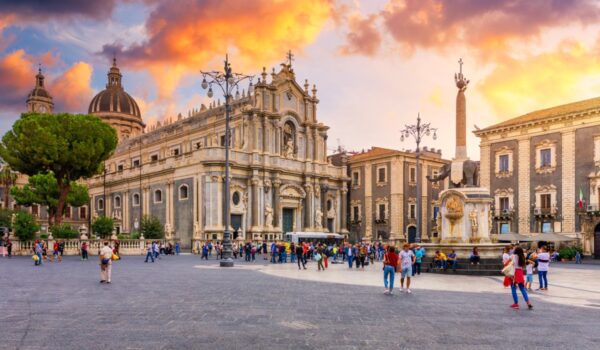 Mercatino delle pulci spostato a piazza Carlo Alberto per i festeggiamenti agatini