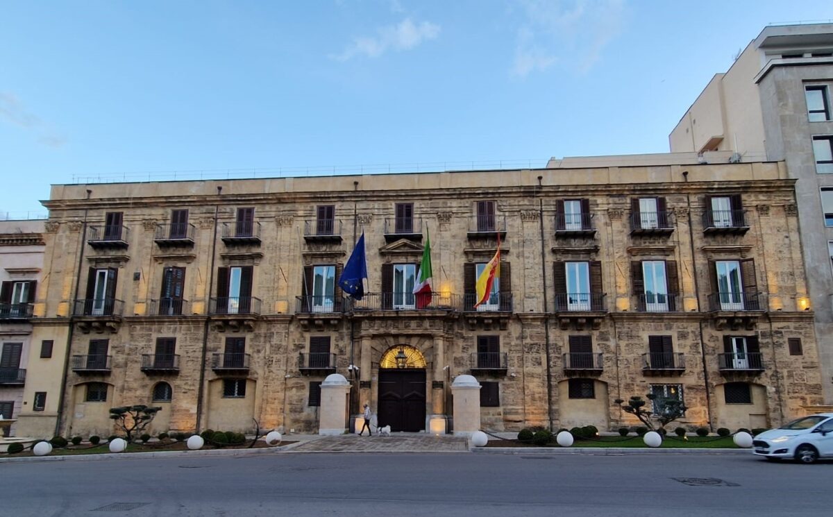 Regione Sicilia sollecita i Comuni per la dichiarazione di emergenza incendi