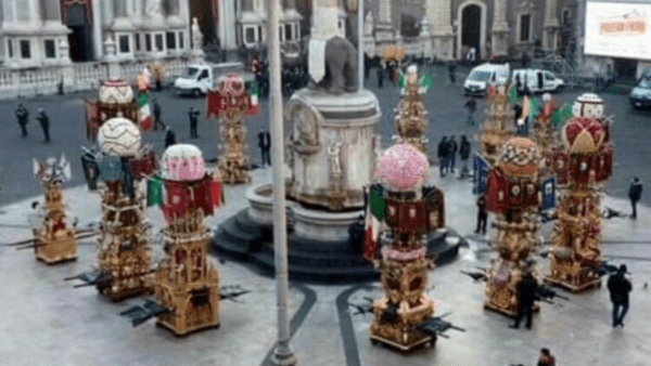 Le candelore di Sant'Agata animano Catania: dove e quando trovarle in città [VIDEO]