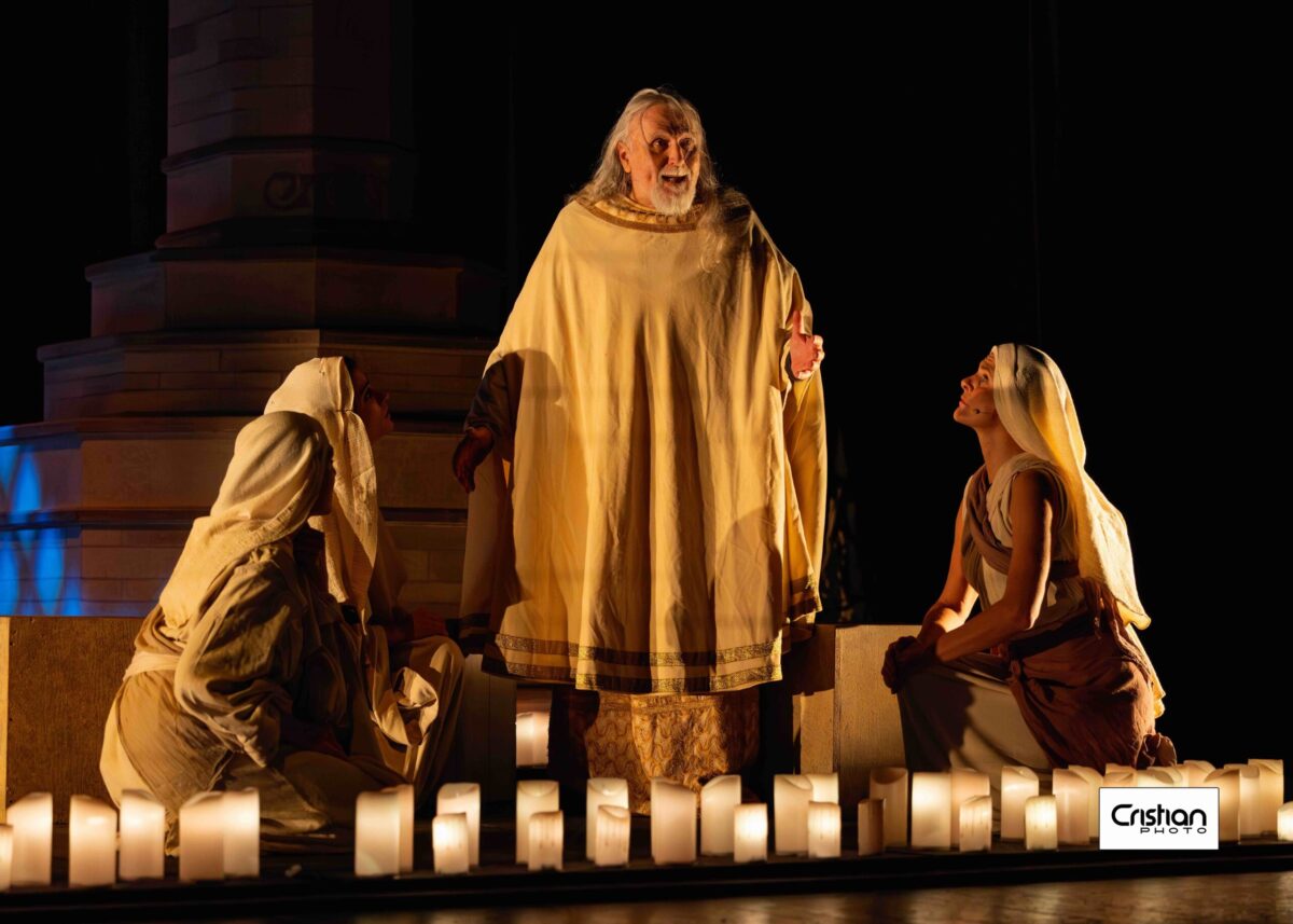 Assassinio nella Cattedrale: capolavoro teatrale al Teatro Pirandello di Agrigento