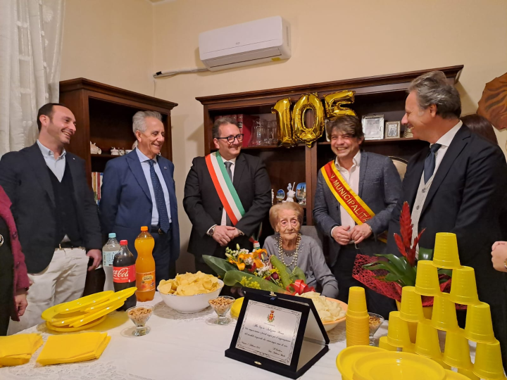 La signora Maria Ardizzone festeggia 105 anni: auguri dell'Amministrazione comunale di Messina
